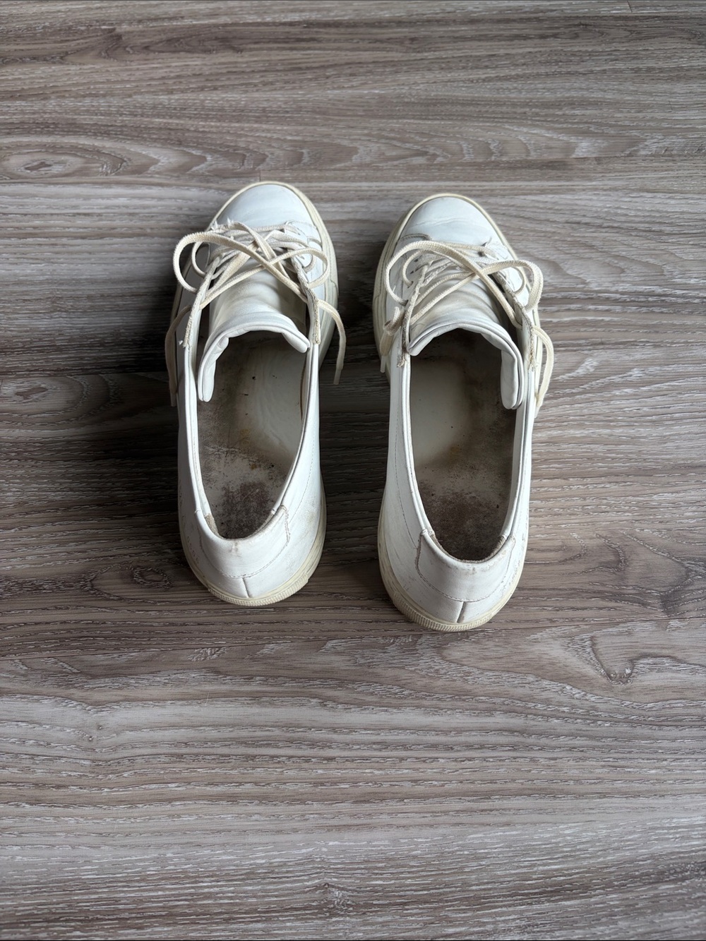 Common Projects Sneakers - Picture 5 of 6
